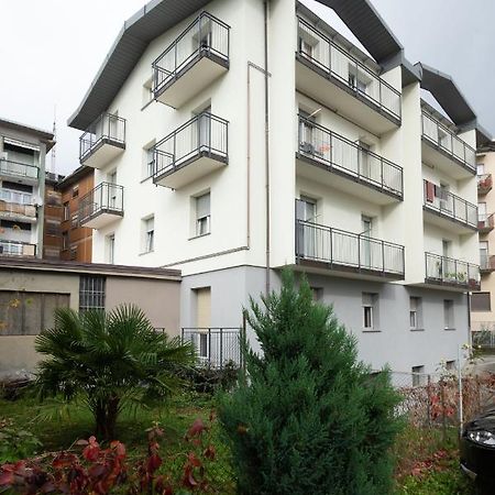 Casa Vacanze Valeria Sondrio Kültér fotó