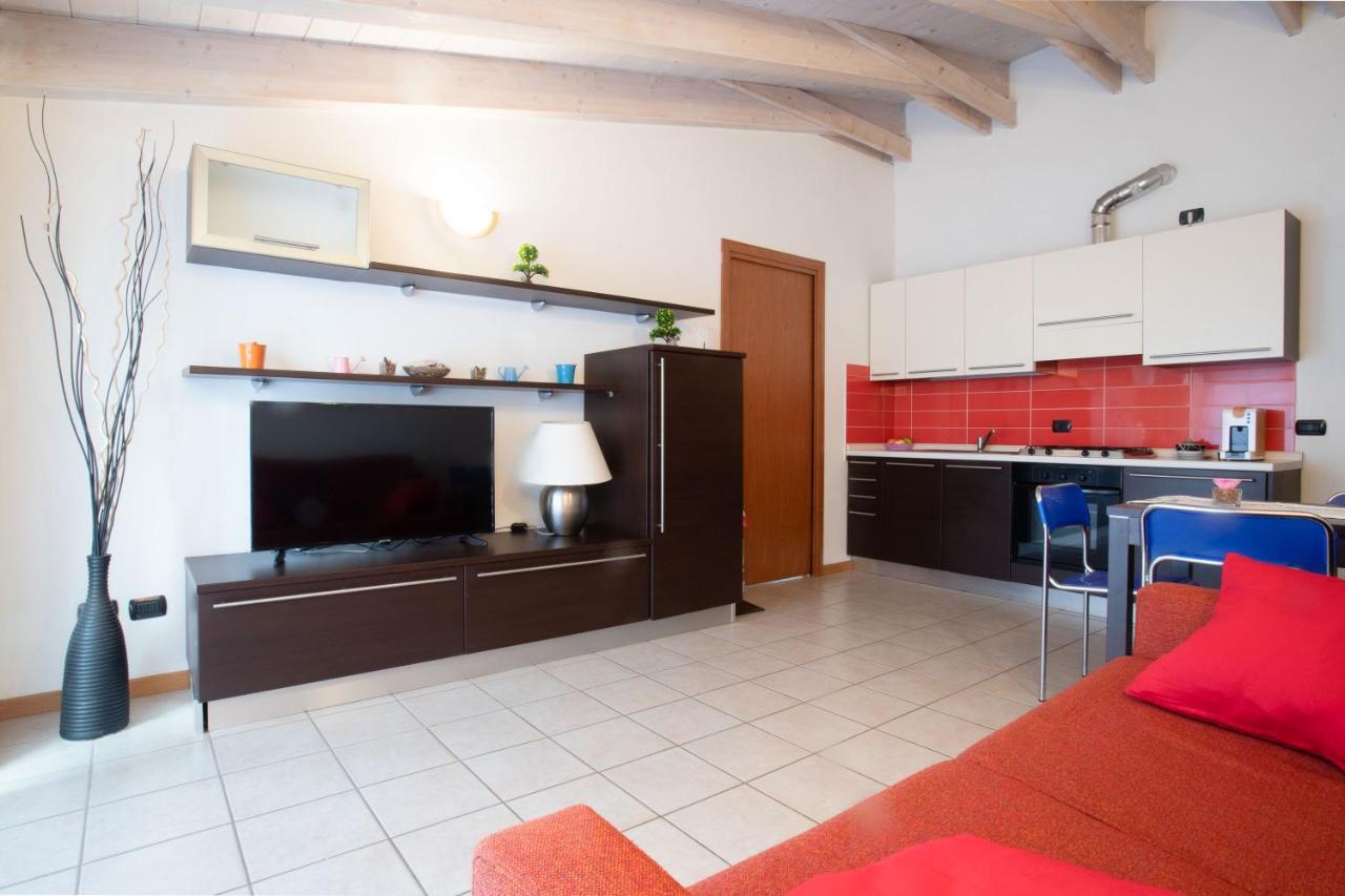 Casa Vacanze Valeria Sondrio Kültér fotó